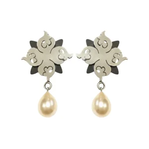 ESLIMI PEARLS EARRING